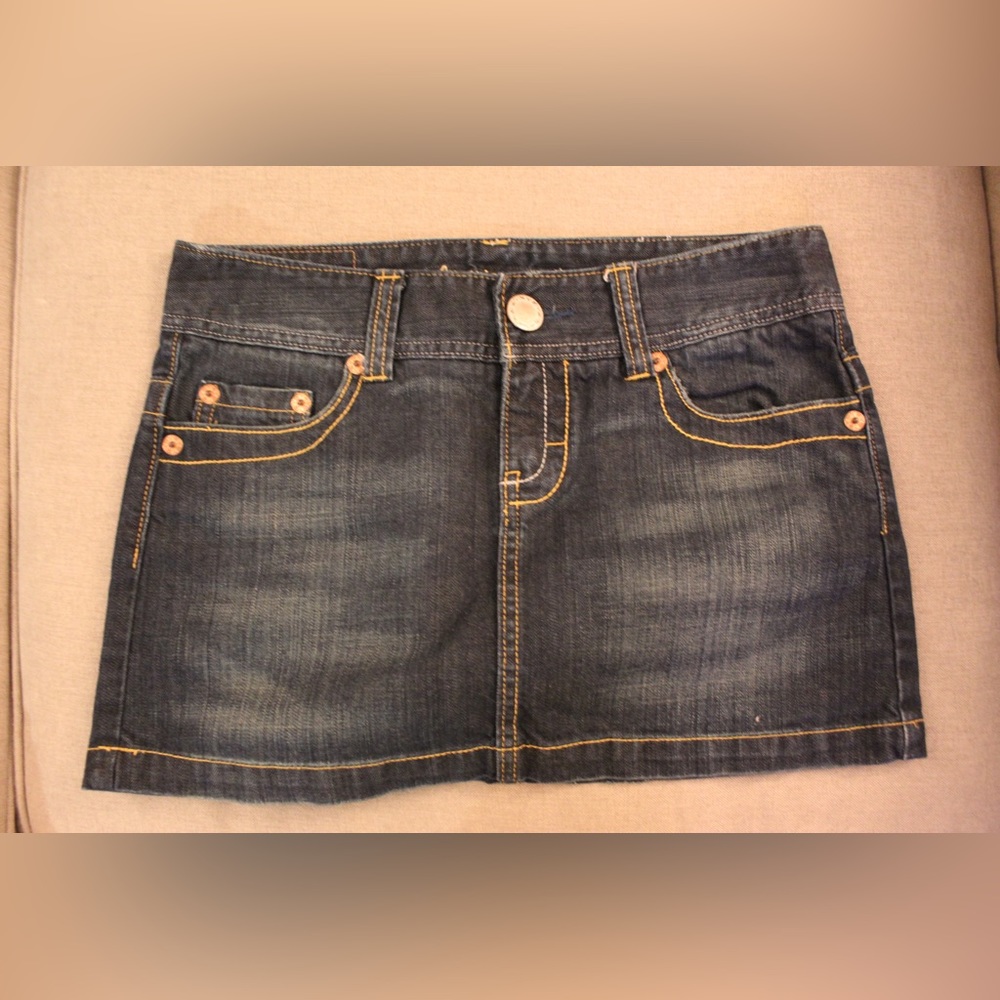 2000s mini denim skirt